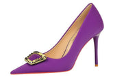Metal Buckle Detail Suede Court Heels EU 33 / Purple / 10CM
